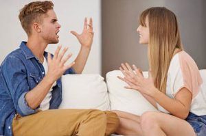 pareja  con conflictos